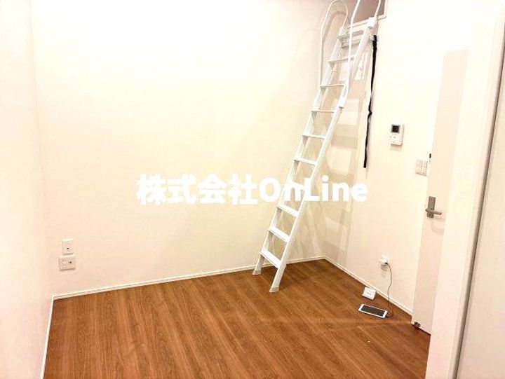 メゾンドボア加美の居間