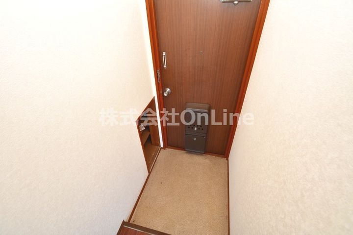 大阪府東大阪市吉田7丁目(マンション)の賃貸物件の玄関