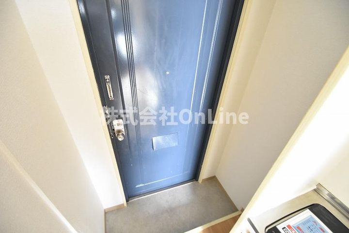 大阪府東大阪市衣摺1丁目(マンション)の賃貸物件の玄関