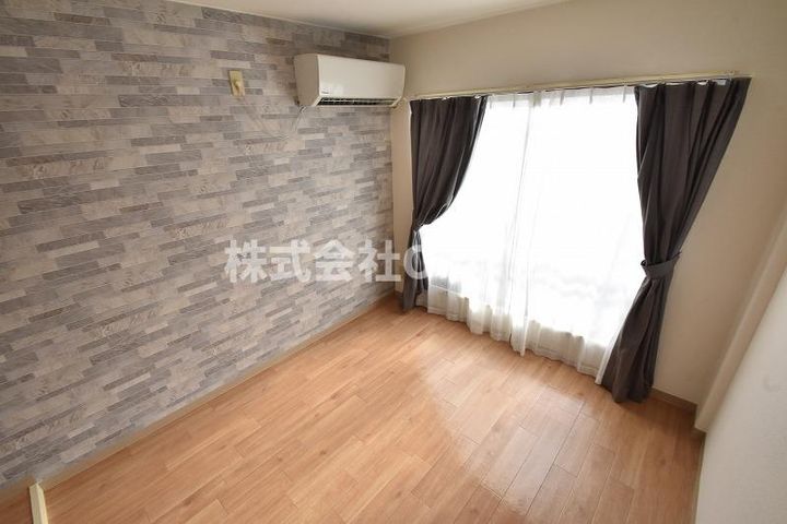 大阪府東大阪市衣摺1丁目(マンション)の賃貸物件の寝室