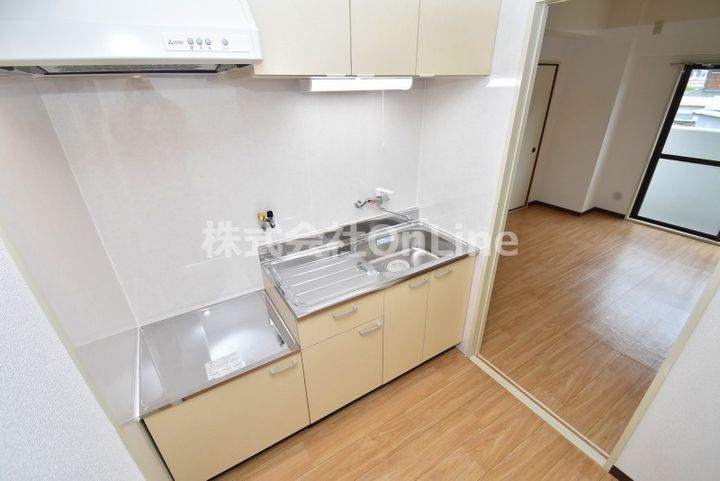 大阪府東大阪市岩田町4丁目(マンション)の賃貸物件のキッチン