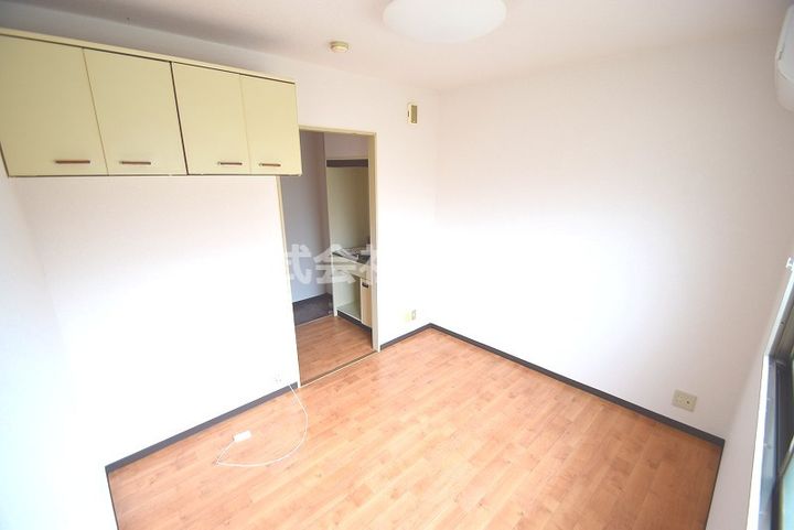 大阪府東大阪市小若江2丁目(マンション)の賃貸物件の居間