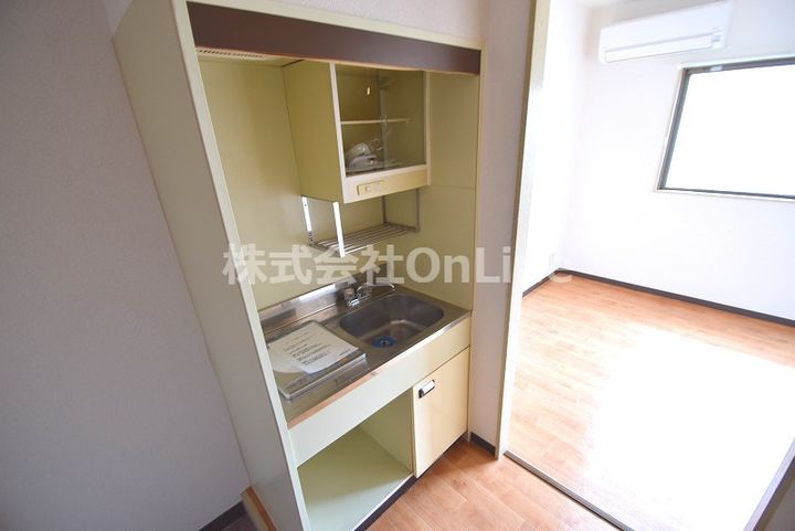 大阪府東大阪市小若江2丁目(マンション)の賃貸物件のキッチン