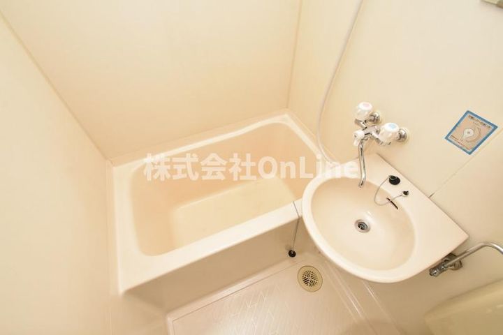 大阪府東大阪市菱屋東1丁目(マンション)の賃貸物件303の風呂