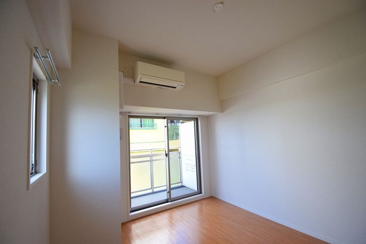 大阪府東大阪市小阪1丁目(マンション)の賃貸物件の居間