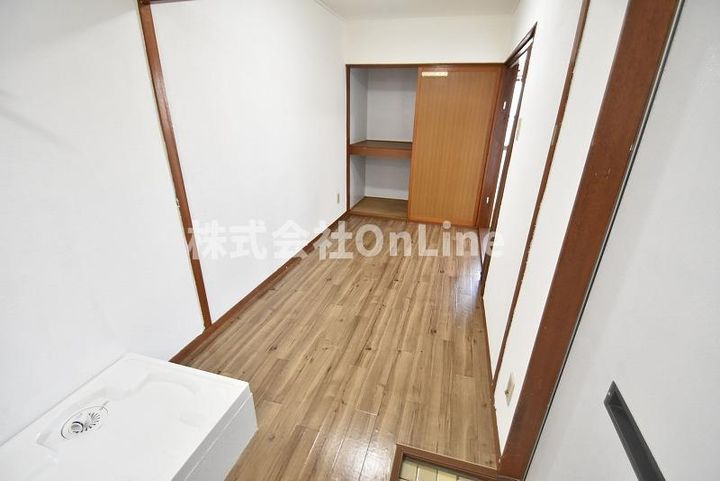 大阪府東大阪市大蓮南2丁目(マンション)の賃貸物件303の居間