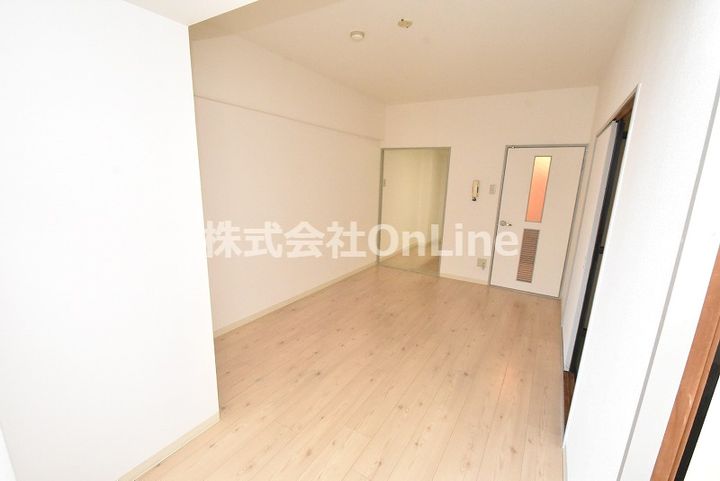 カーサ・ベージュの居間