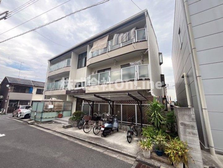 髙橋マンション302の外観