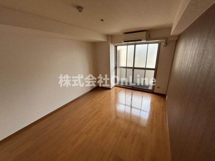 インパレス小阪の居間