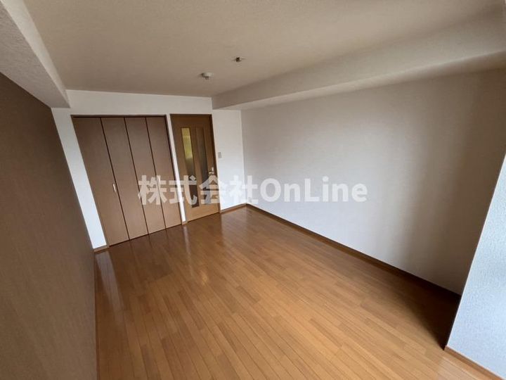 インパレス小阪の居間