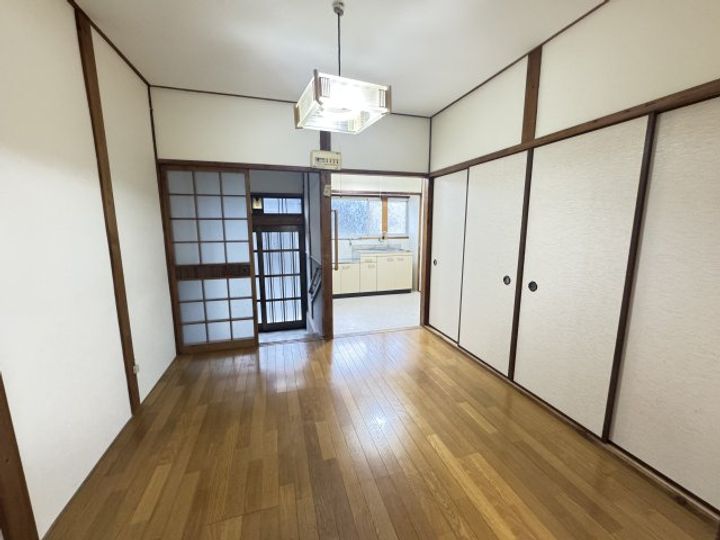 宝持荘の内装