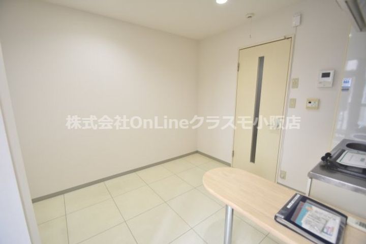 大阪府東大阪市岩田町4丁目(マンション)の賃貸物件の居間