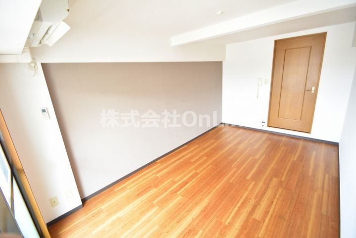 大阪府東大阪市上小阪3丁目(マンション)の賃貸物件の居間