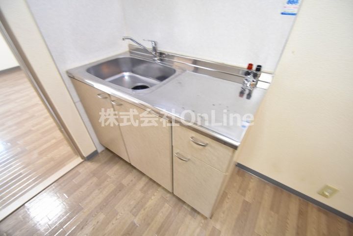 ヤシャールYのキッチン