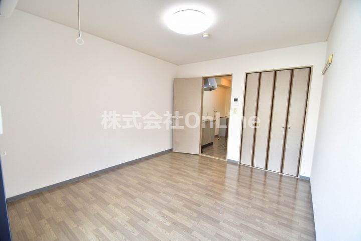 ヤシャールYの内装