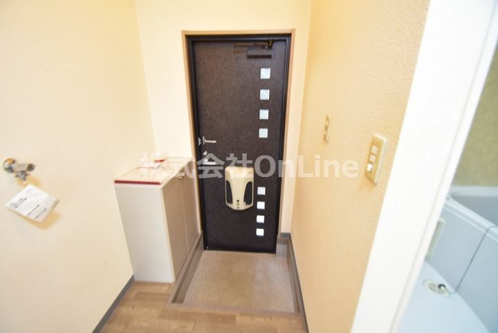 ヤシャールYの玄関