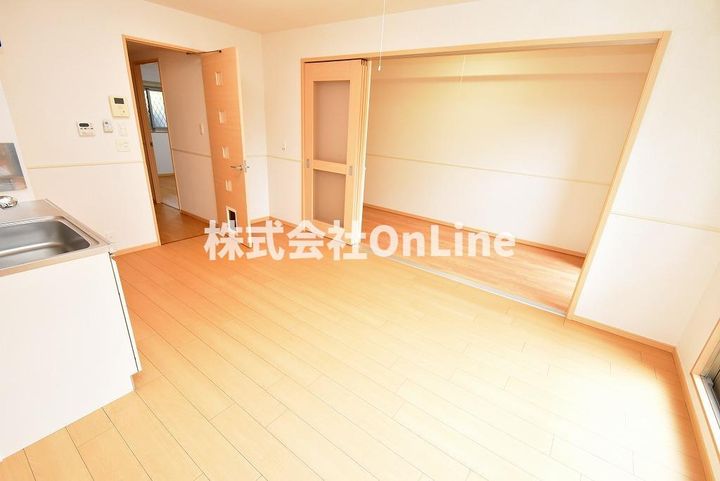 メゾンドボヌール上尾の居間