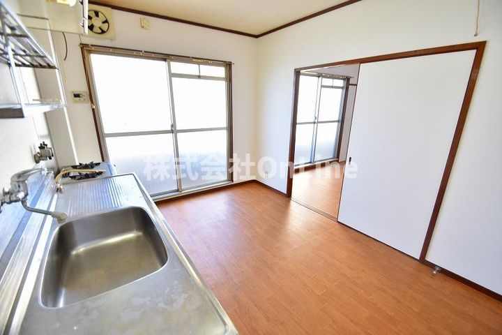 大谷ビルの居間