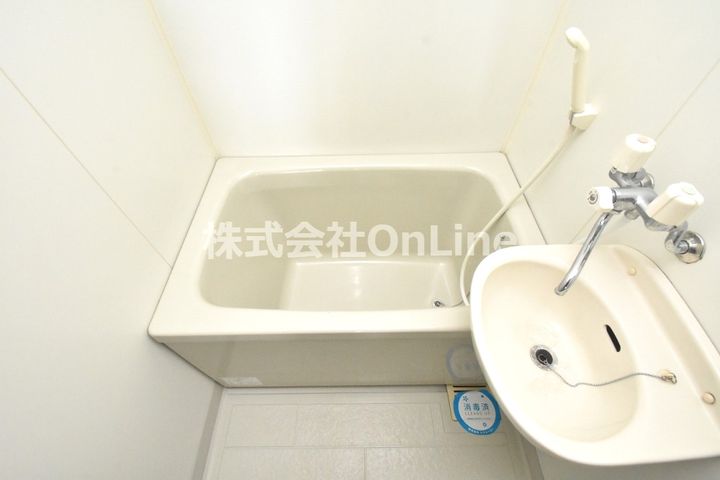 大阪府東大阪市菱屋西1丁目(マンション)の賃貸物件の風呂