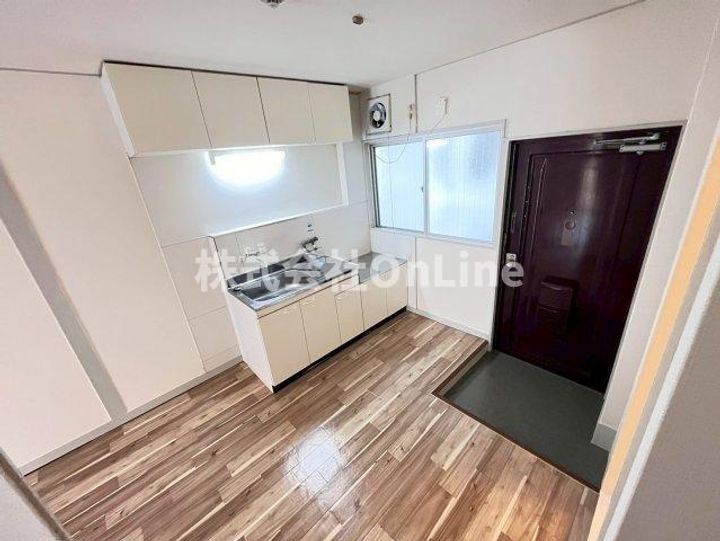 アメニティ深江橋の居間