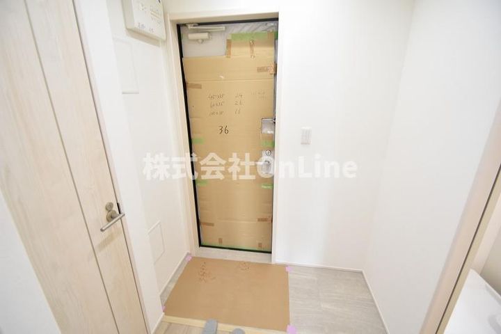 大阪府東大阪市稲葉1丁目(アパート)の賃貸物件の玄関