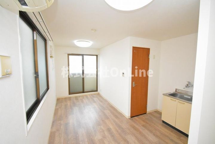 大阪府東大阪市西岩田1丁目(マンション)の賃貸物件の居間