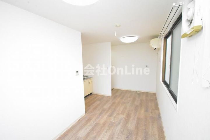 大阪府東大阪市西岩田1丁目(マンション)の賃貸物件の居間