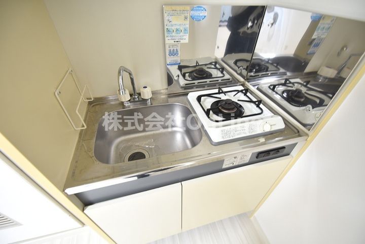 大阪府東大阪市長田2丁目(マンション)の賃貸物件のキッチン