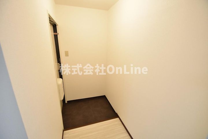 大阪府東大阪市小阪2丁目(マンション)の賃貸物件の玄関