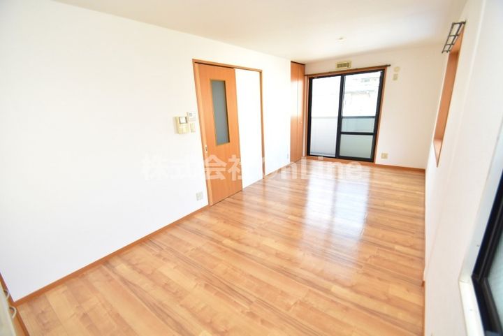 大阪府東大阪市新池島町2丁目(アパート)の賃貸物件の居間