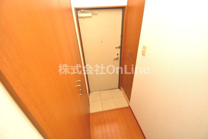 大阪府東大阪市下小阪1丁目(マンション)の賃貸物件の玄関