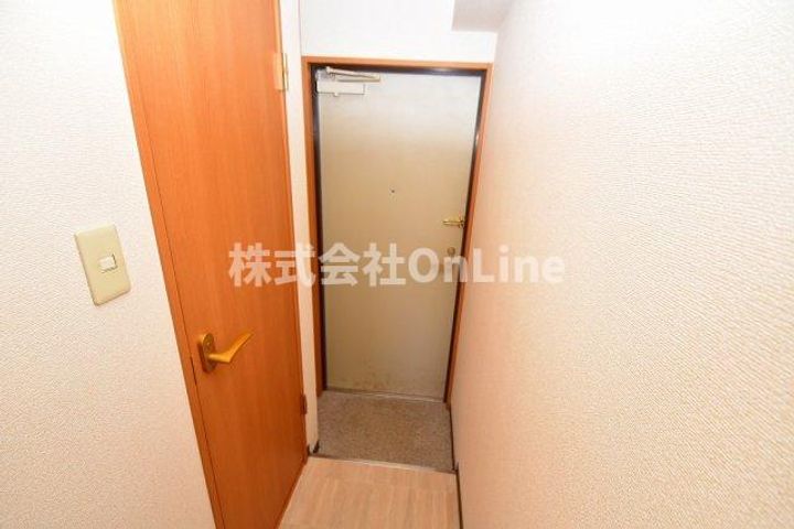 大阪府東大阪市下小阪5丁目(マンション)の賃貸物件の玄関