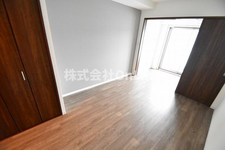 大阪府東大阪市横枕西(マンション)の賃貸物件の居間