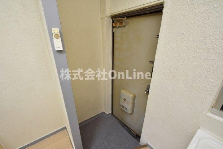 長栄寺第5コープの玄関
