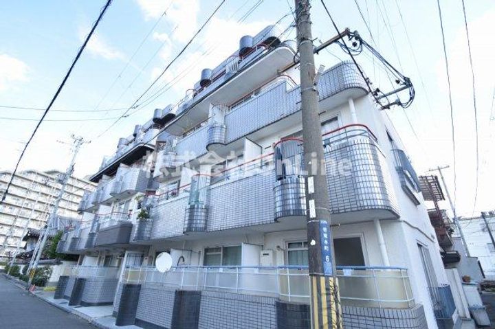 ロータリーマンション稲田の外観