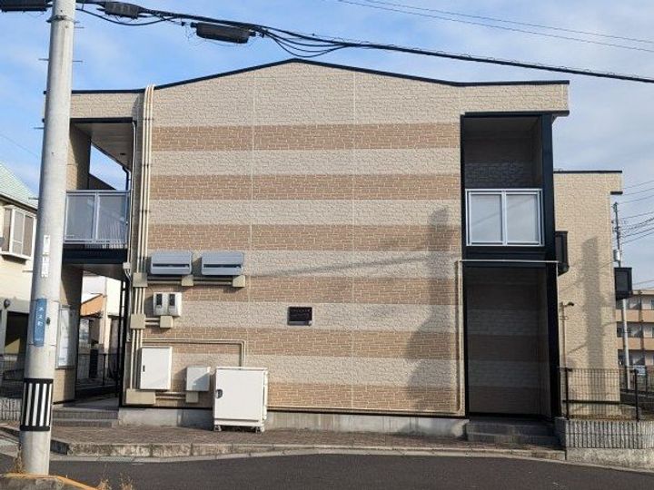 レオパレスレイクサイド平塚203の外観