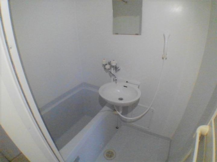 レオパレススカイの風呂