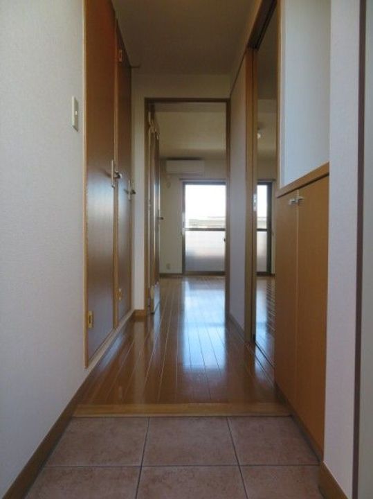 マリベールはやしまちの玄関