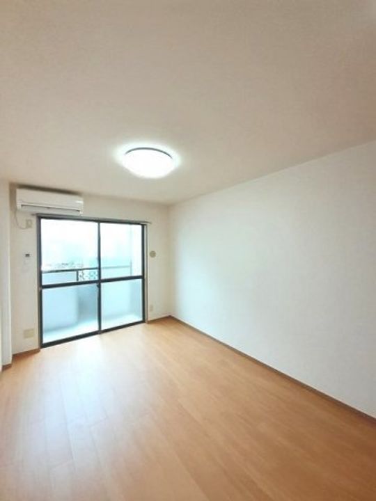 サンミュール木太の居間