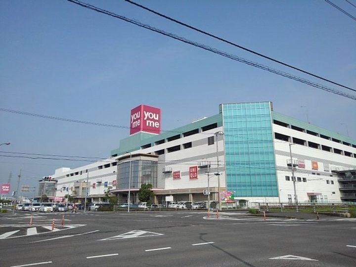 サン・ルミエールCの周辺