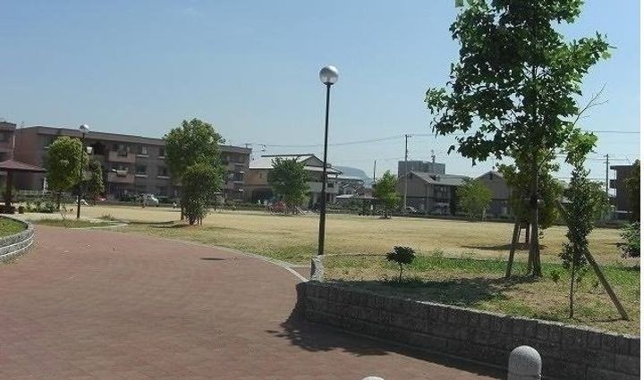 プラドール今里Bの周辺