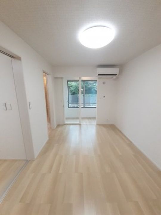 ライラック和田浜Ⅱの居間