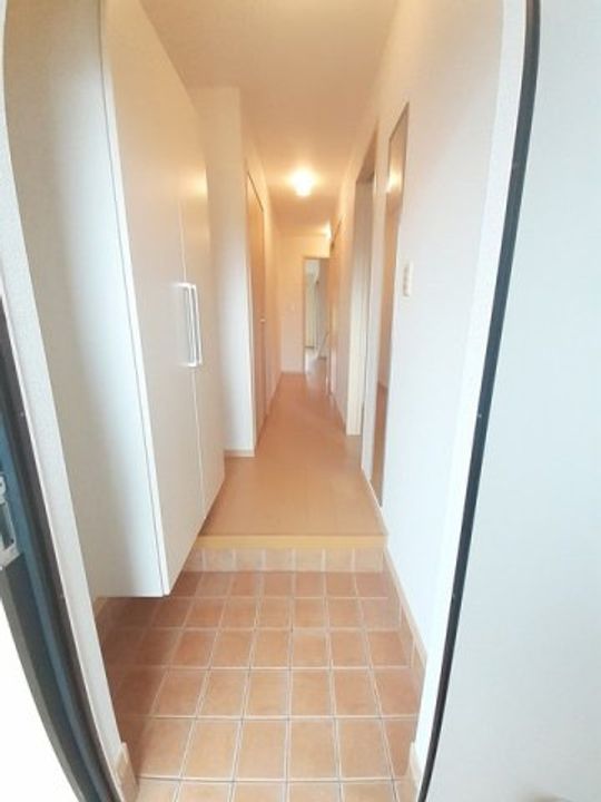 リバーヒルBの玄関