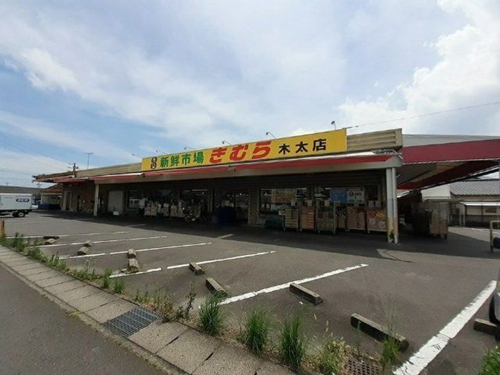 SERAVEE 林の周辺