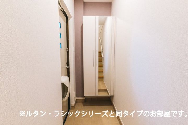 ヴィラの玄関