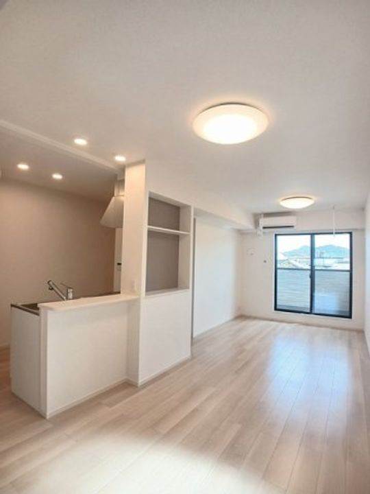 ベルエア国分寺Cの居間