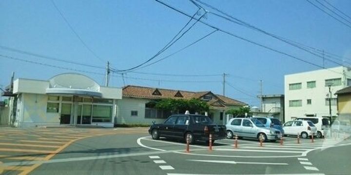 フレスクーラDの周辺