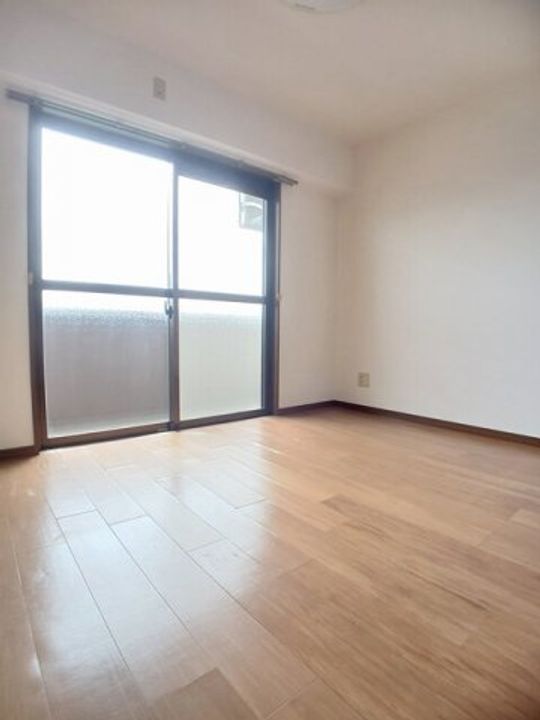 マルベル宇多津の居間