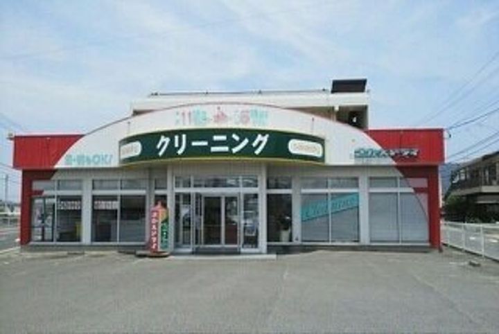 アンジュ・Yの周辺