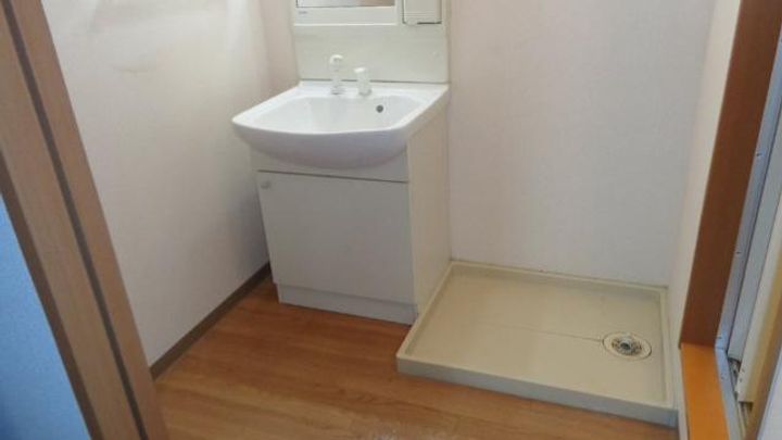 ロイヤルコーポ中川のその他画像